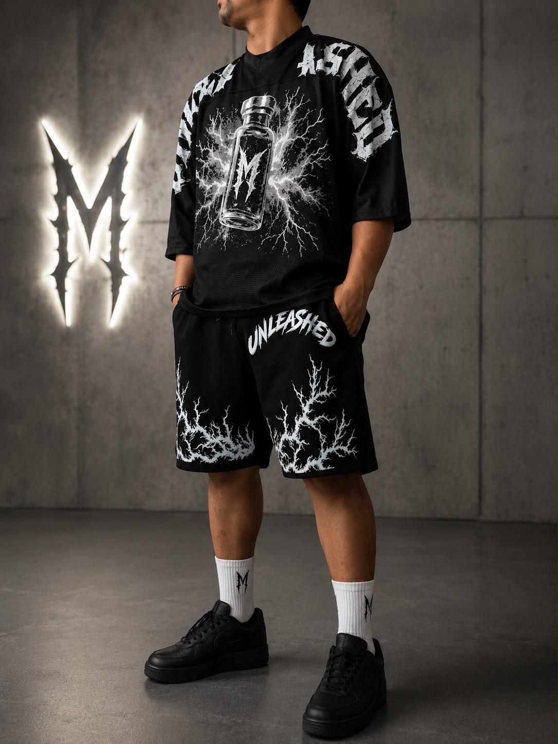 Short UNLEASHED